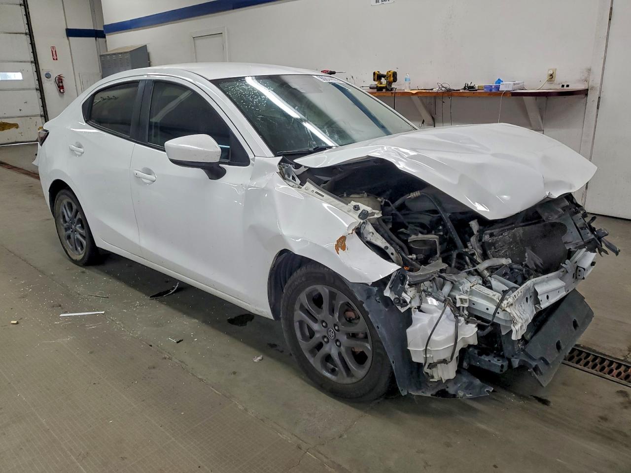 Lot #3317083980 2019 TOYOTA YARIS L