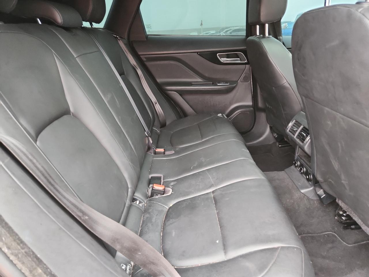 JAGUAR F-PACE PREMIUM