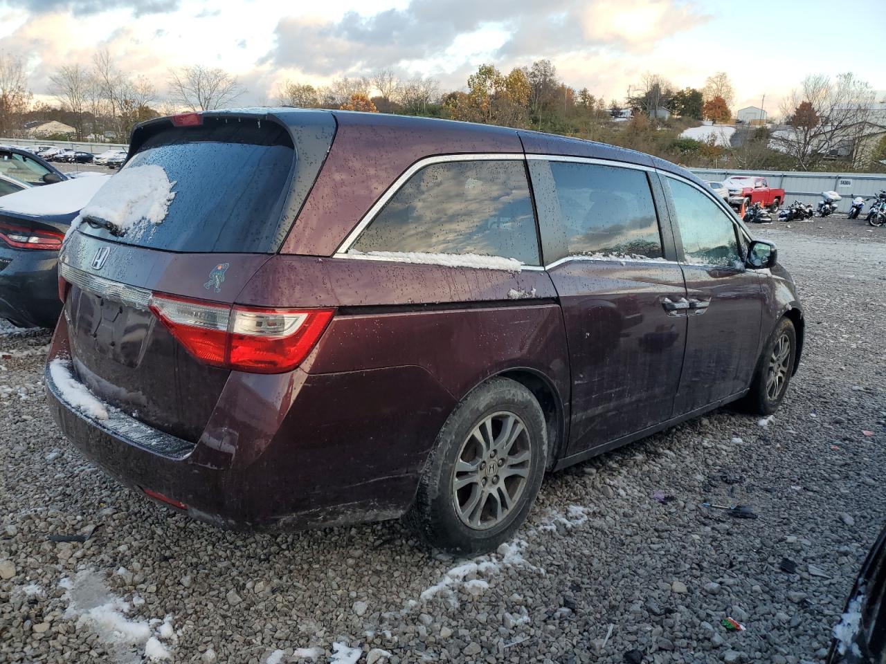 Lot #3285622269 2011 HONDA ODYSSEY EX