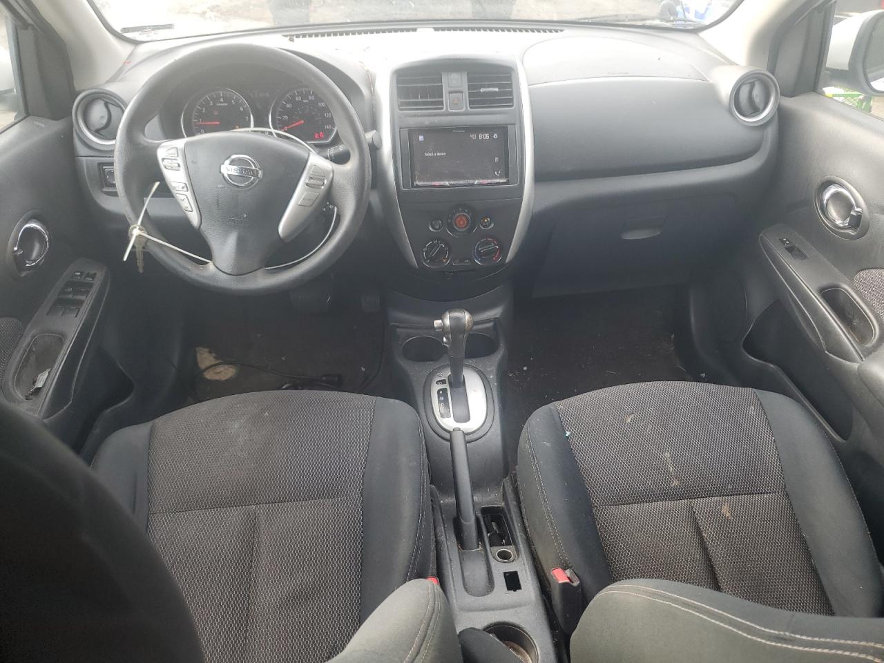 NISSAN VERSA S