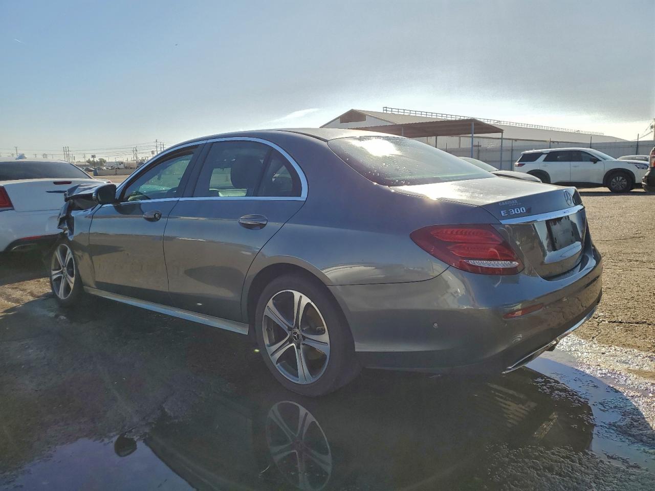 MERCEDES-BENZ E-CLASS 300