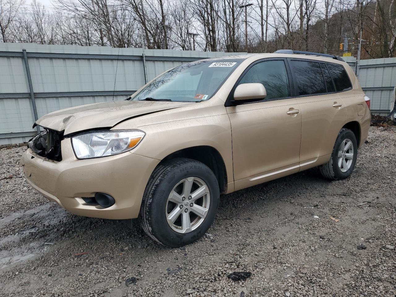 TOYOTA HIGHLANDER