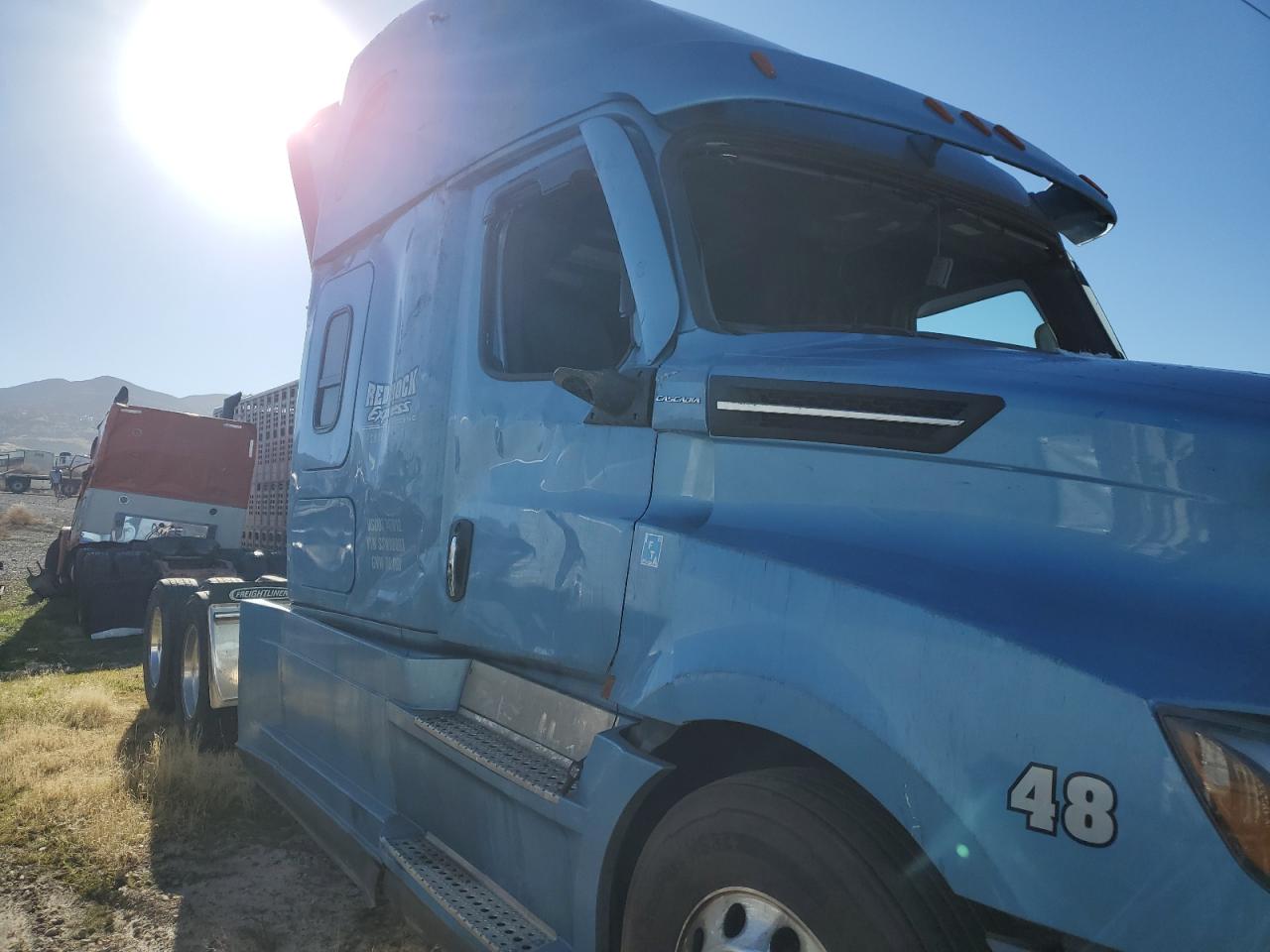 Lot #3296509659 2025 FREIGHTLINER CASCADIA 1