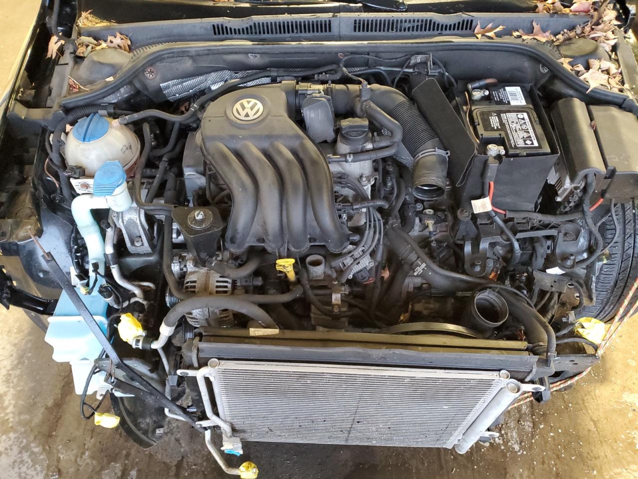 VOLKSWAGEN JETTA BASE