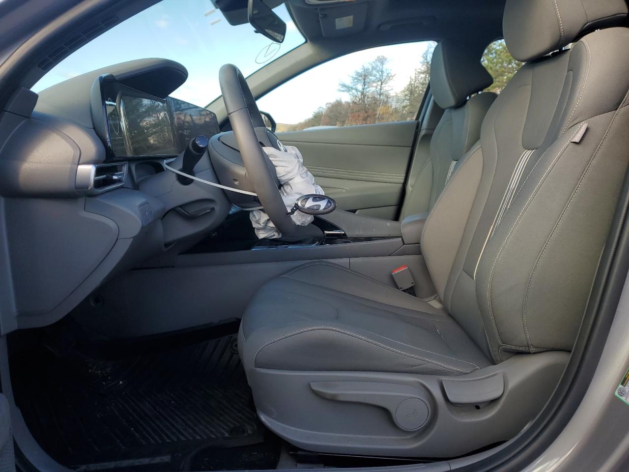 Lot #3315888106 2025 HYUNDAI ELANTRA SE