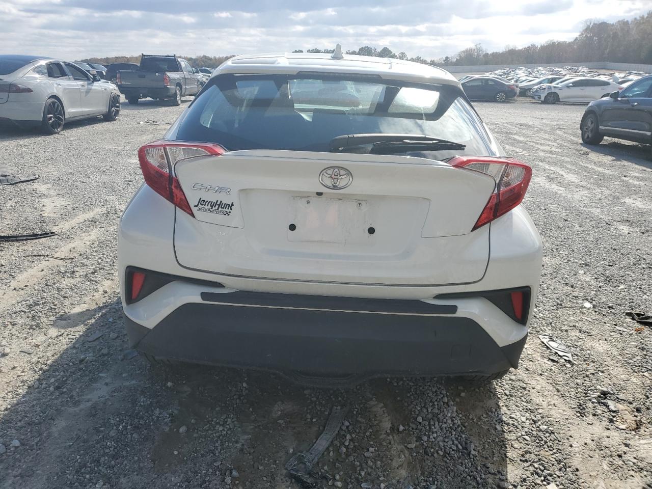 TOYOTA C-HR XLE