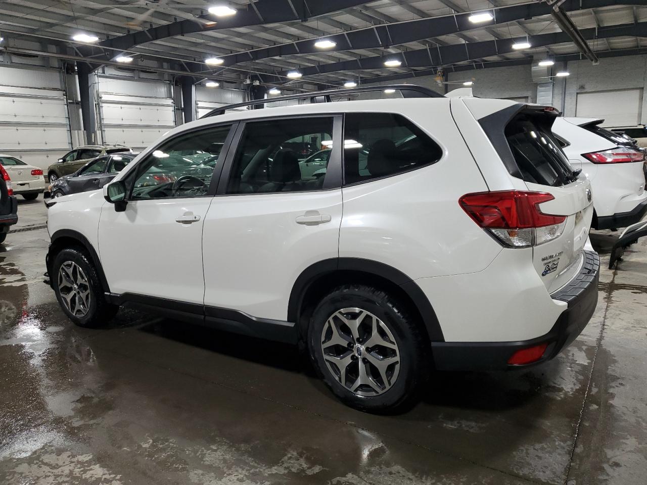 SUBARU FORESTER PREMIUM