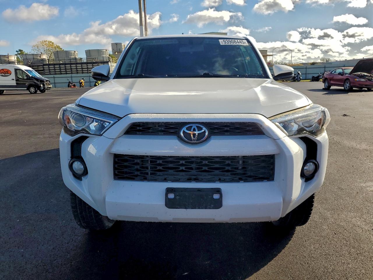 TOYOTA 4RUNNER SR5