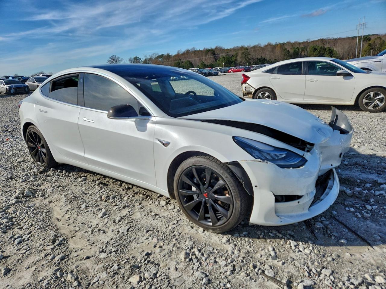 TESLA MODEL 3