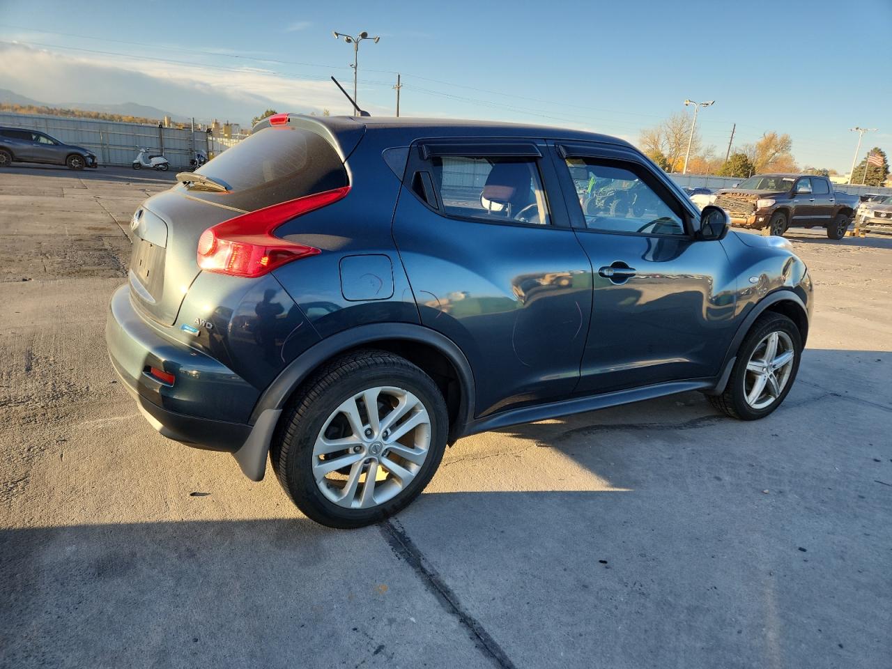 NISSAN JUKE S