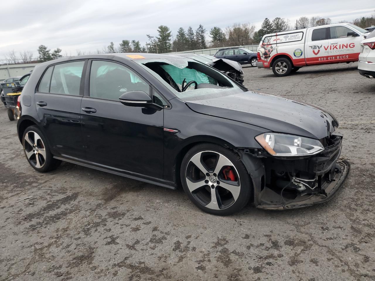 VOLKSWAGEN GOLF GTI S