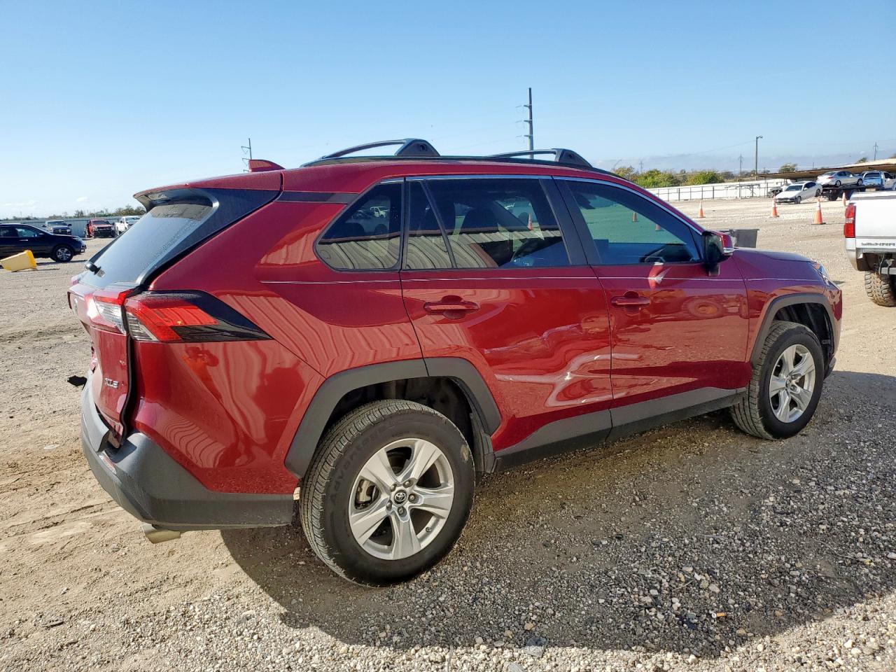 TOYOTA RAV4 XLE