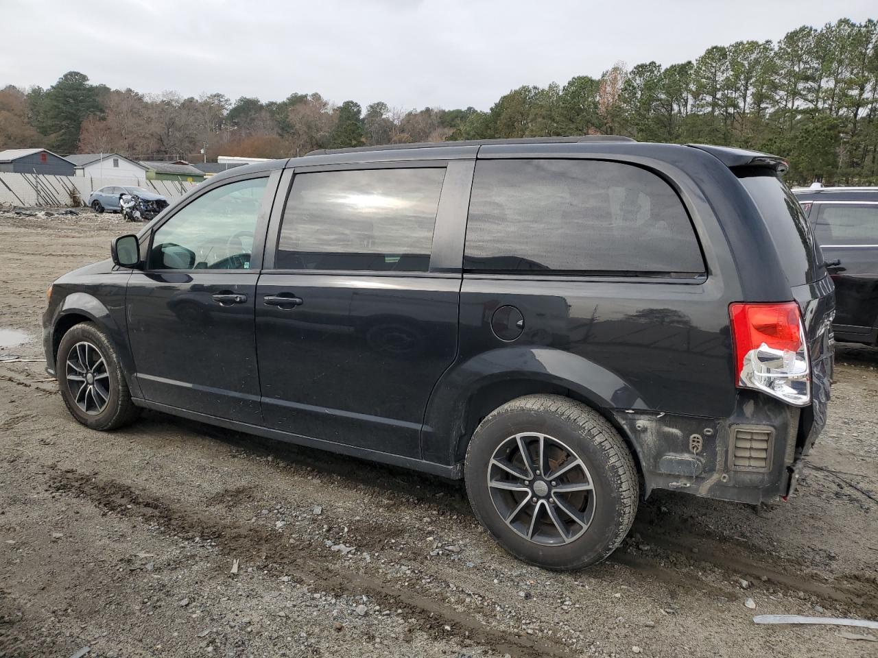 Lot #3302865918 2018 DODGE GRAND CARA