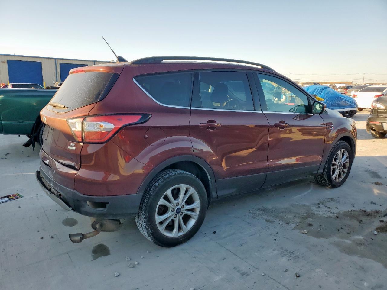 FORD ESCAPE SE