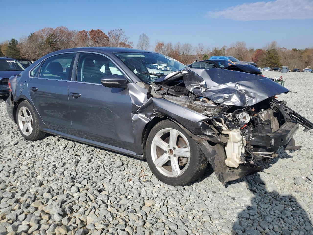 VOLKSWAGEN PASSAT SE