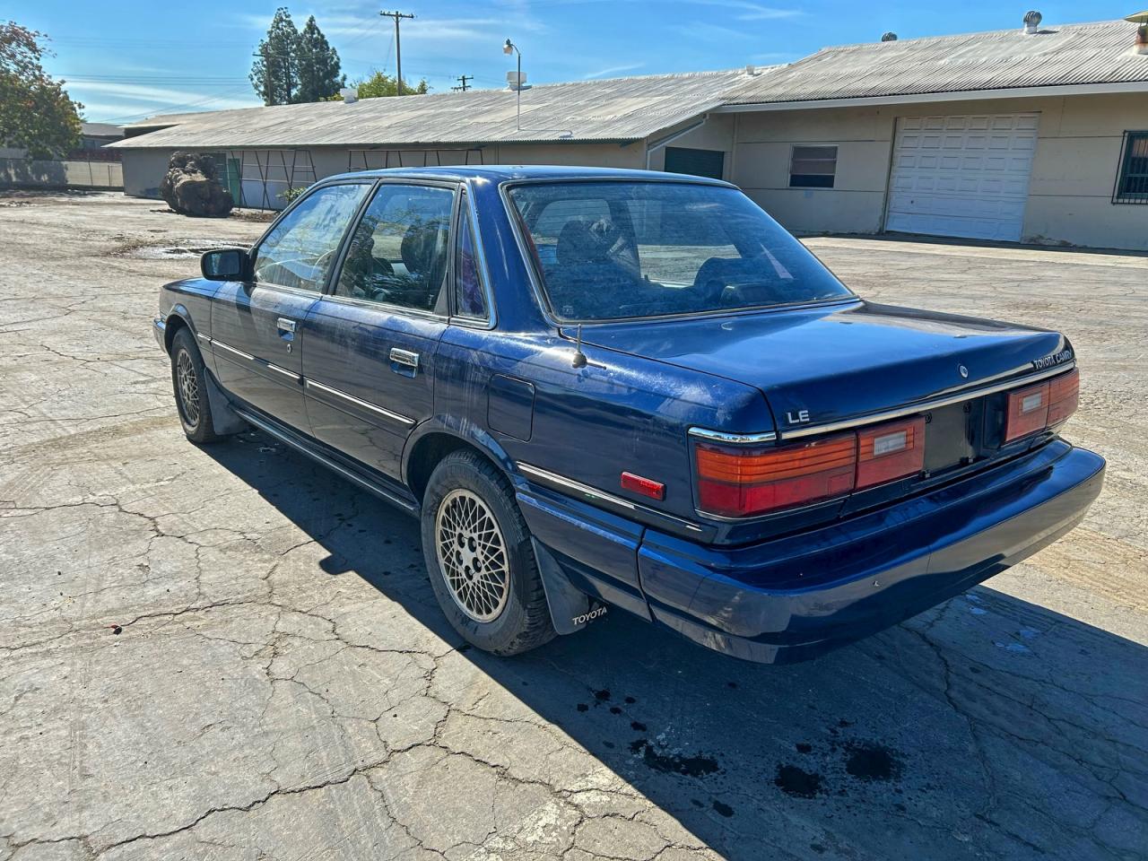 Lot #3297032533 1987 TOYOTA CAMRY LE