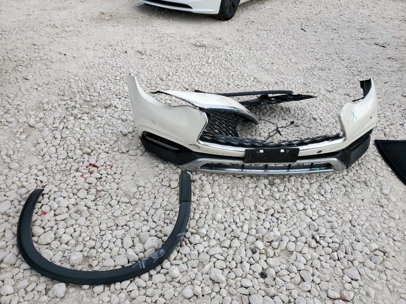 2017 INFINITI QX30 BASE #3318178388