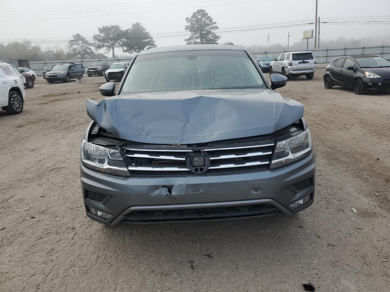 VOLKSWAGEN TIGUAN SE