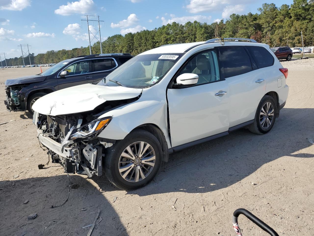 Lot #3301763349 2019 NISSAN PATHFINDER