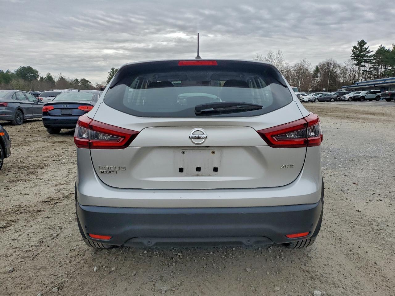 NISSAN ROGUE SPORT S