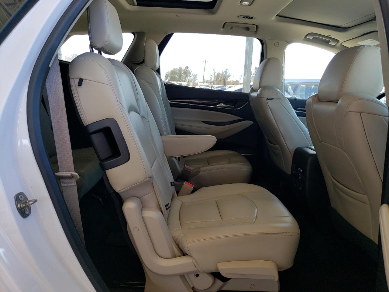 BUICK ENCLAVE ESSENCE