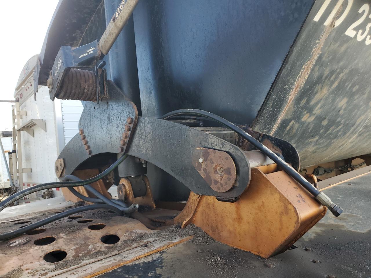 Lot #3287803113 2017 PUMA TRAILER