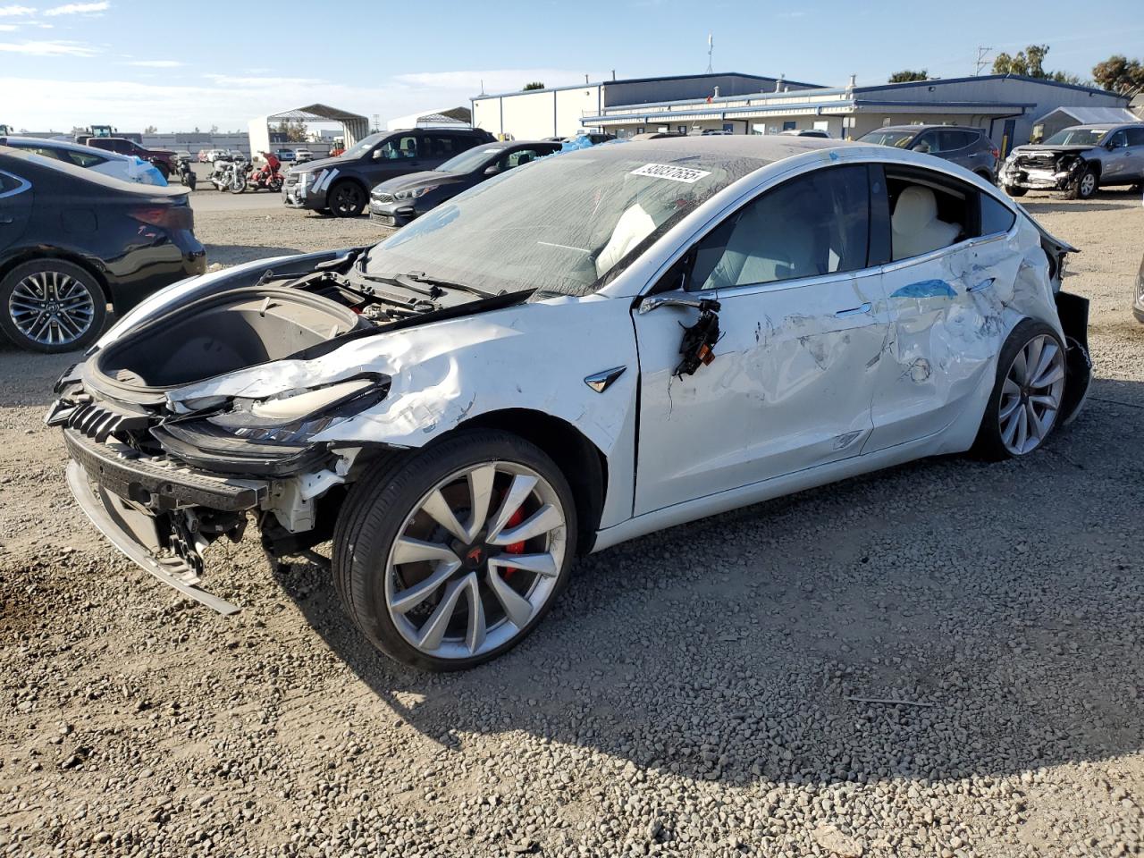 TESLA MODEL 3