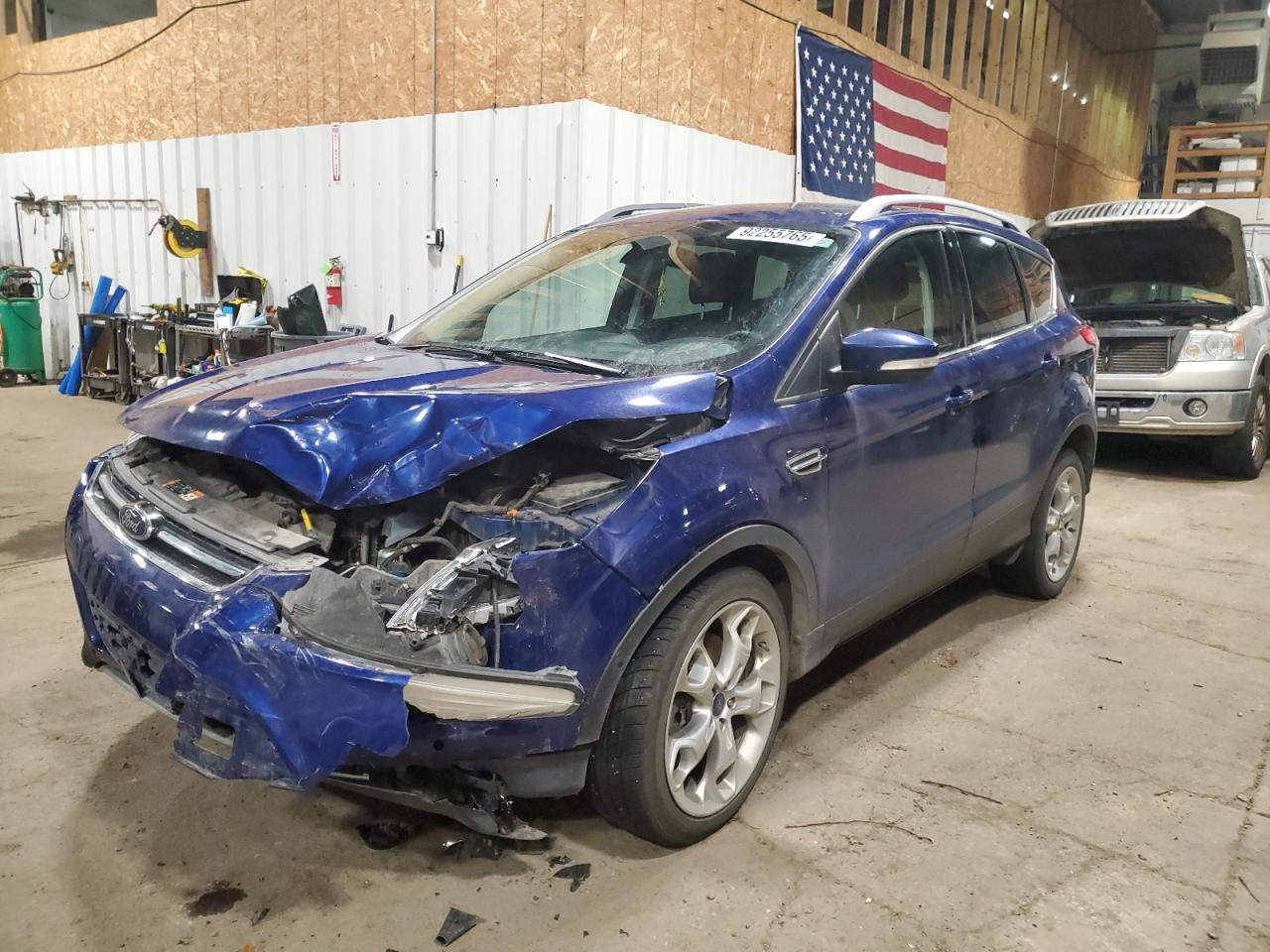 FORD ESCAPE TITANIUM