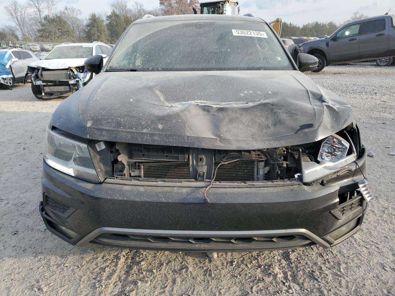 VOLKSWAGEN TIGUAN SE