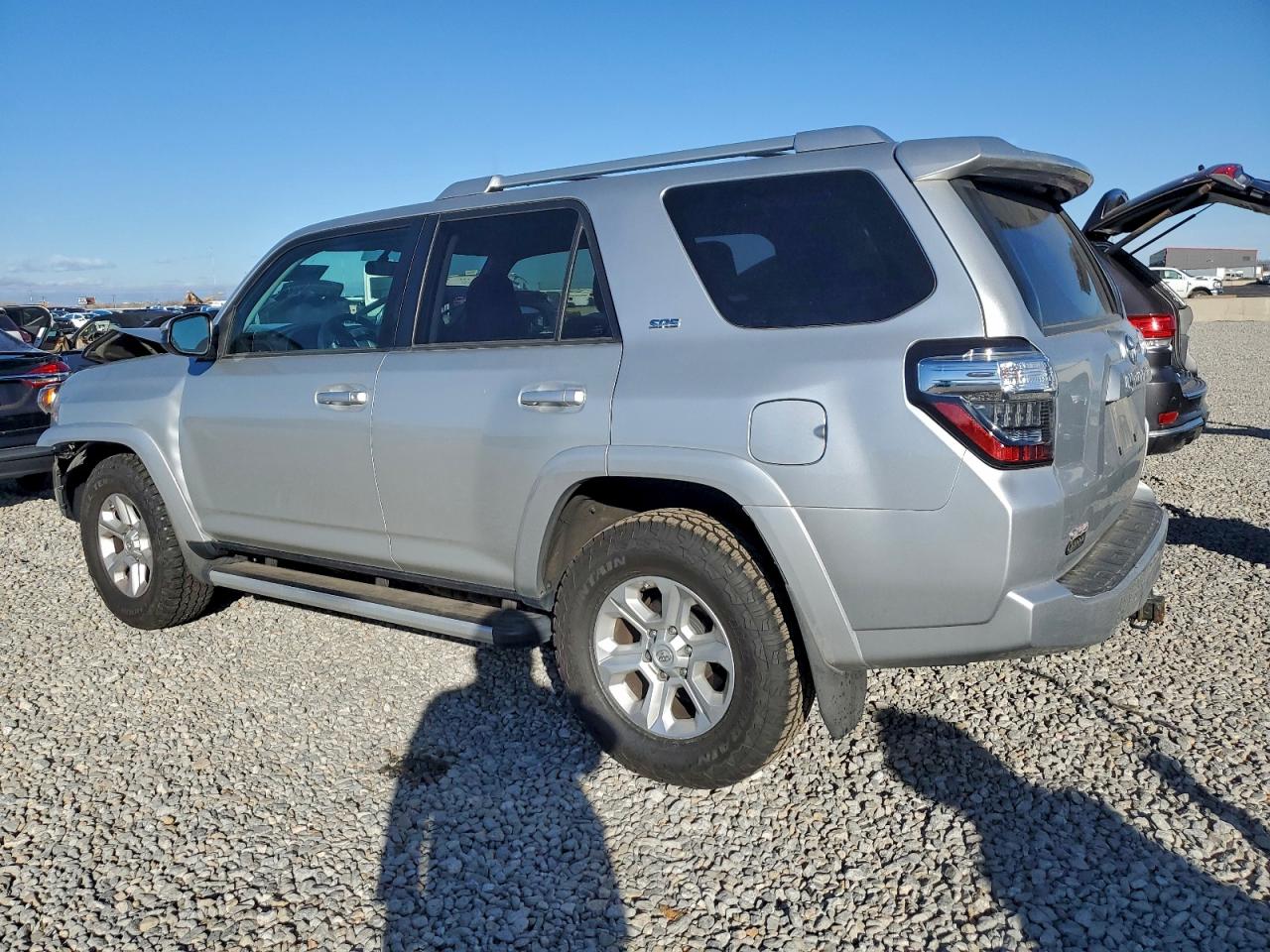 TOYOTA 4RUNNER SR5