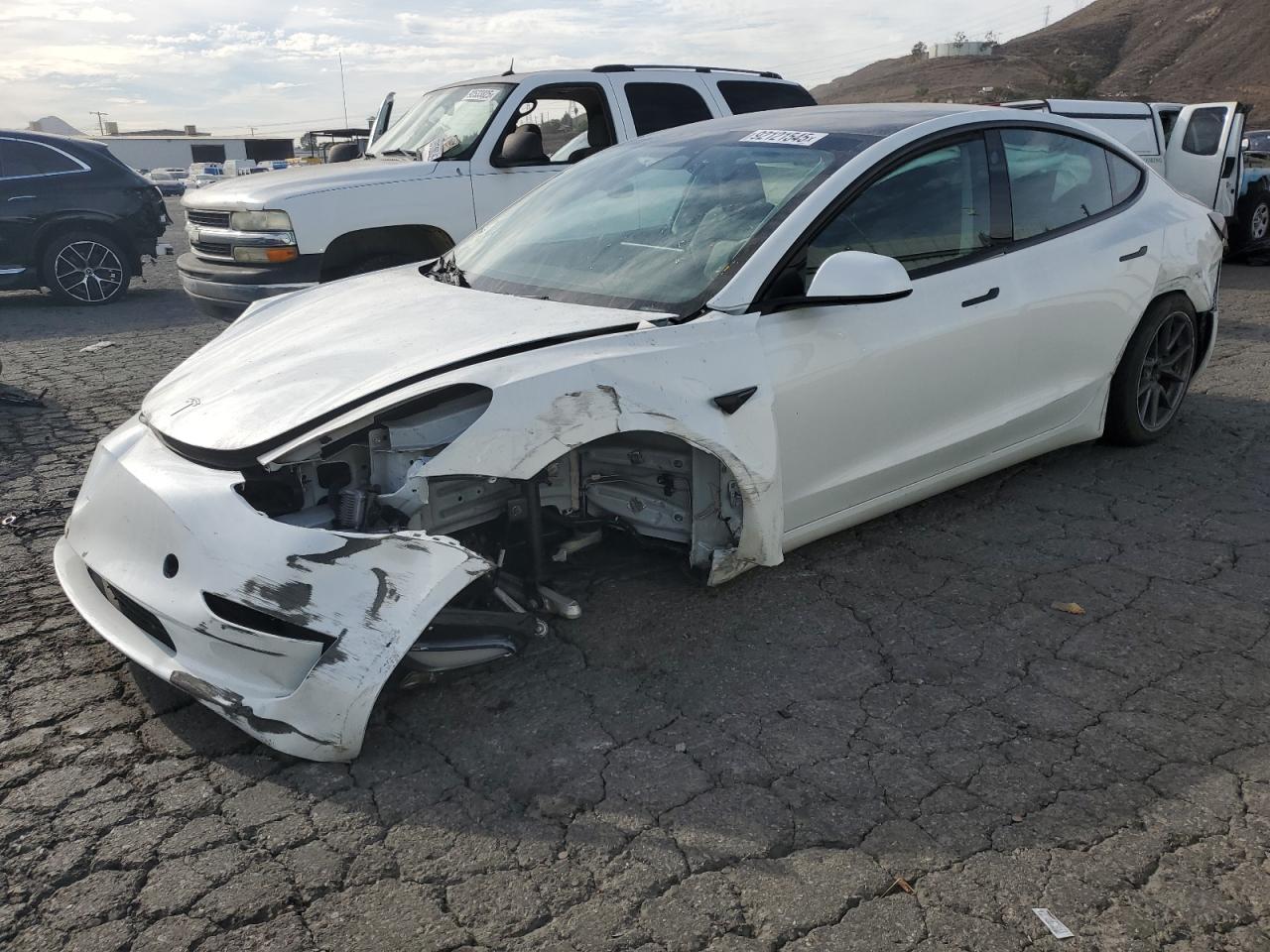 Lot #3301731337 2023 TESLA MODEL 3