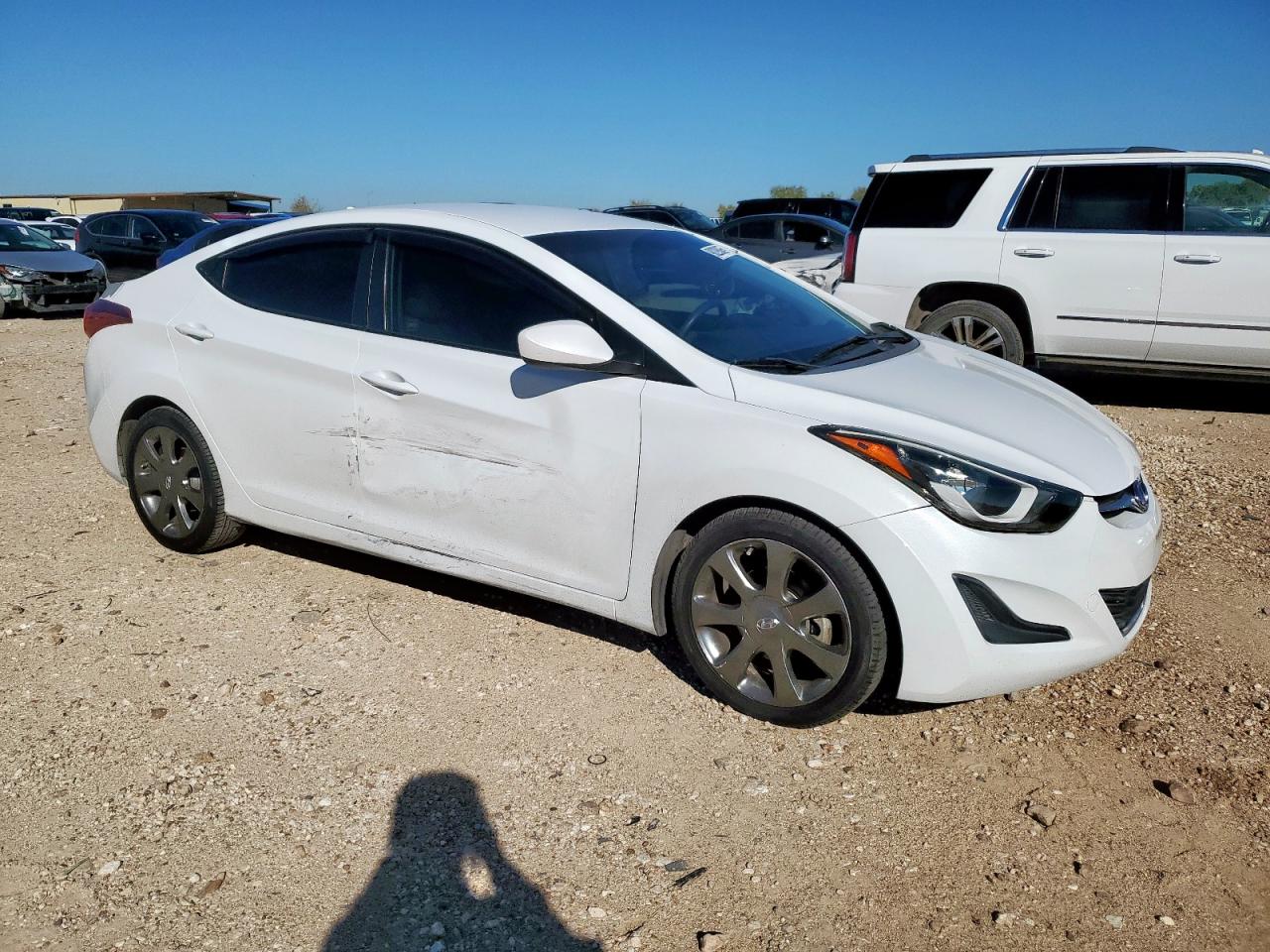 HYUNDAI ELANTRA SE