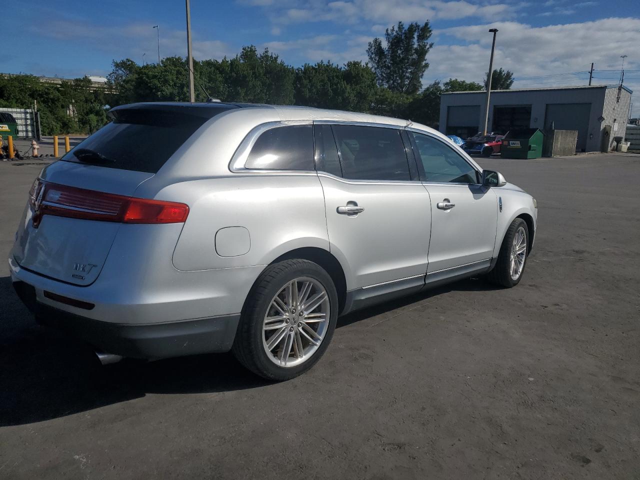 LINCOLN MKT