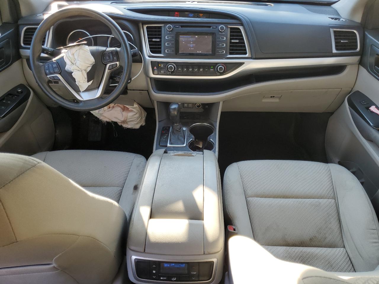 TOYOTA HIGHLANDER LE