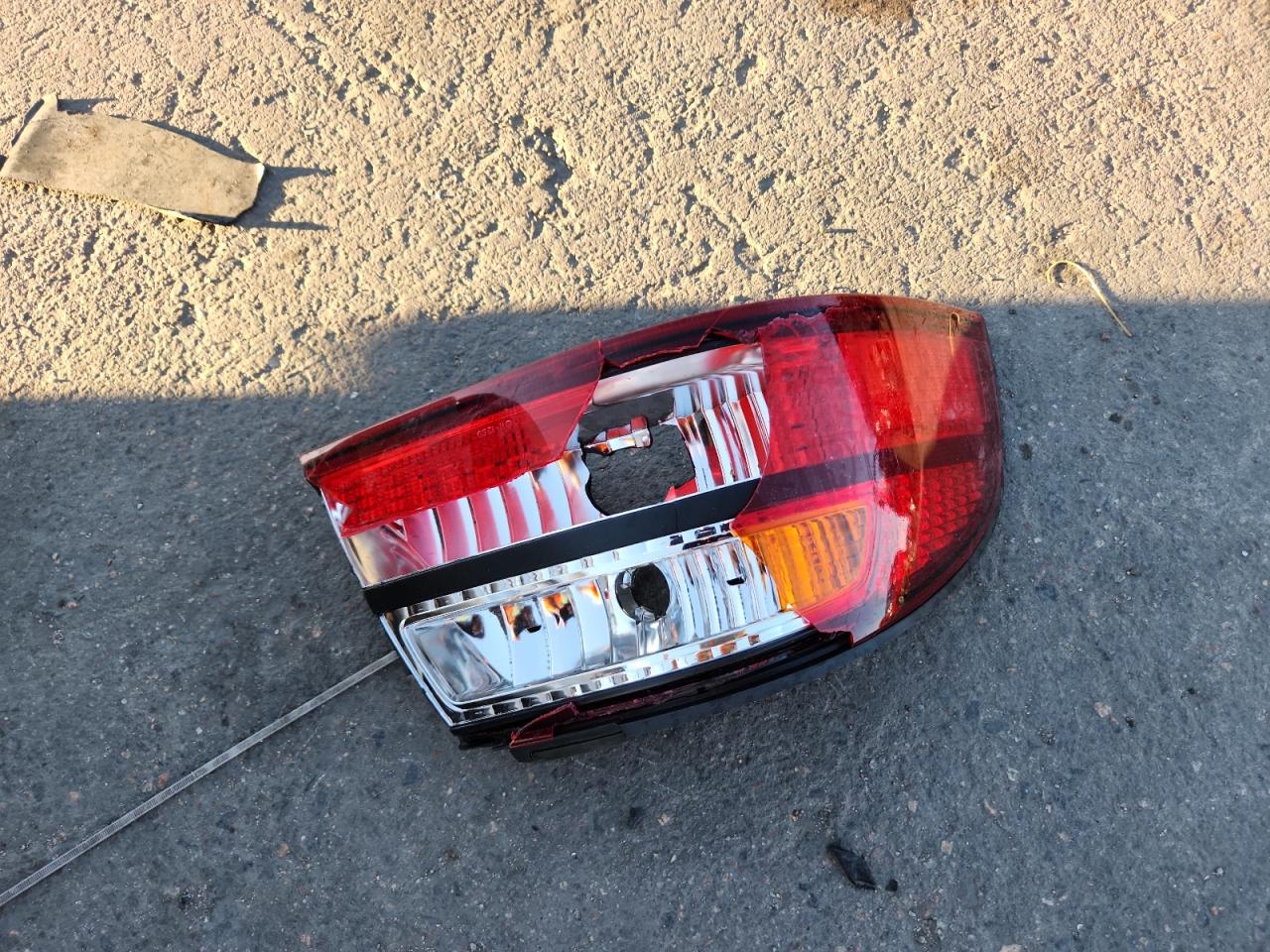 Lot #3285016935 1999 TOYOTA AVALON XL