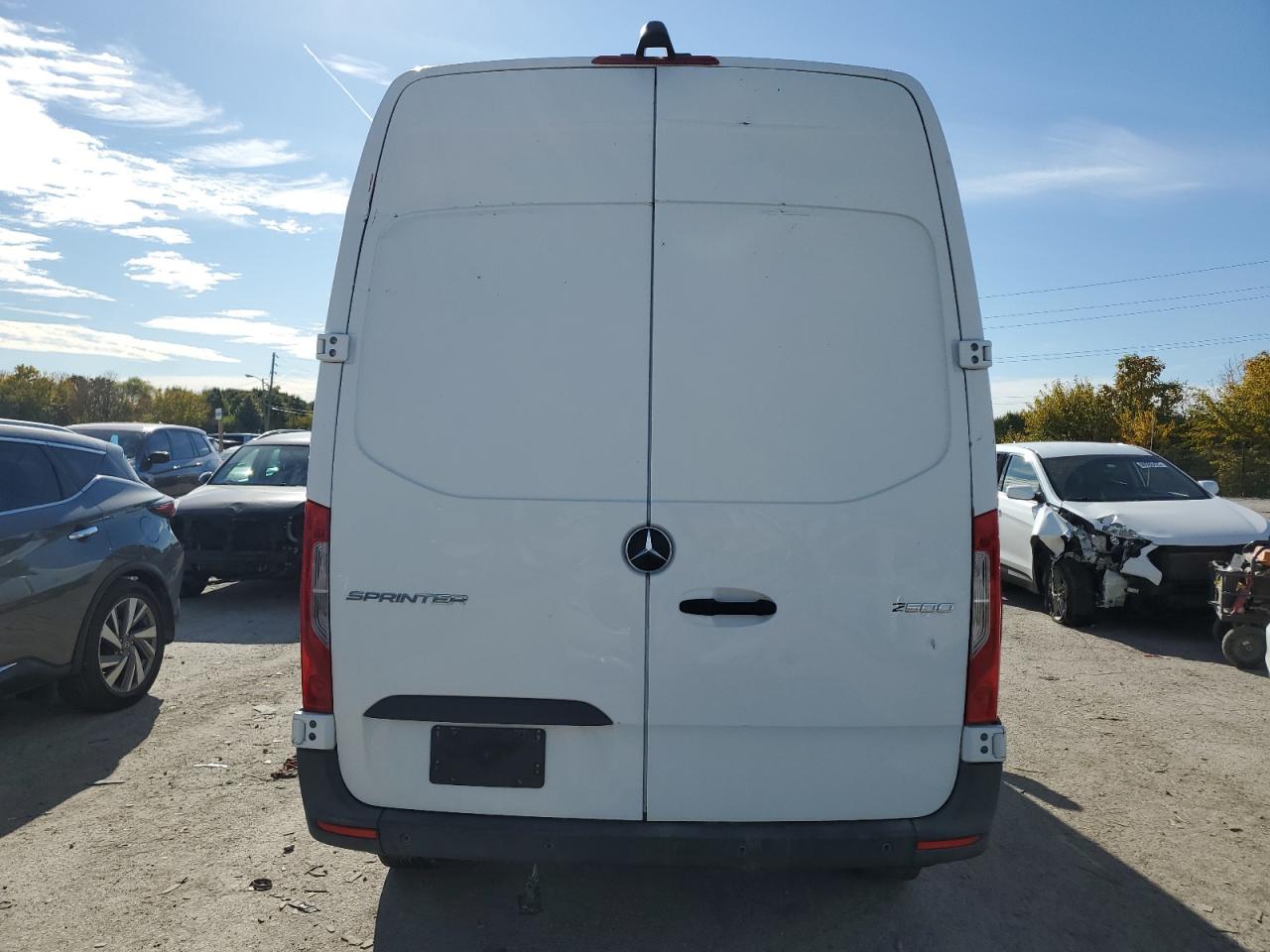 MERCEDES-BENZ SPRINTER 2500