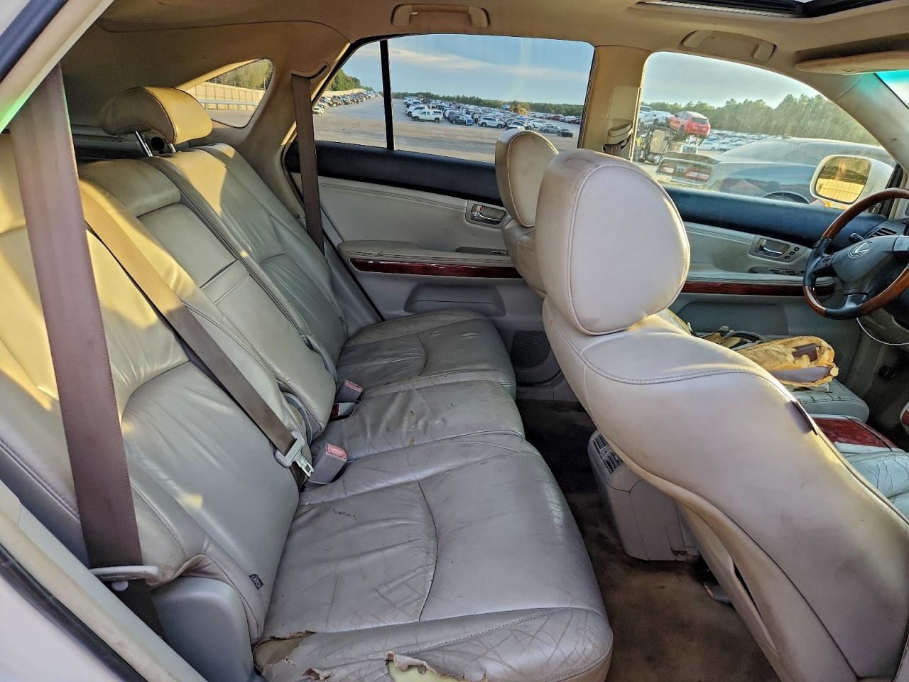 Lot #3301627623 2004 LEXUS RX 330