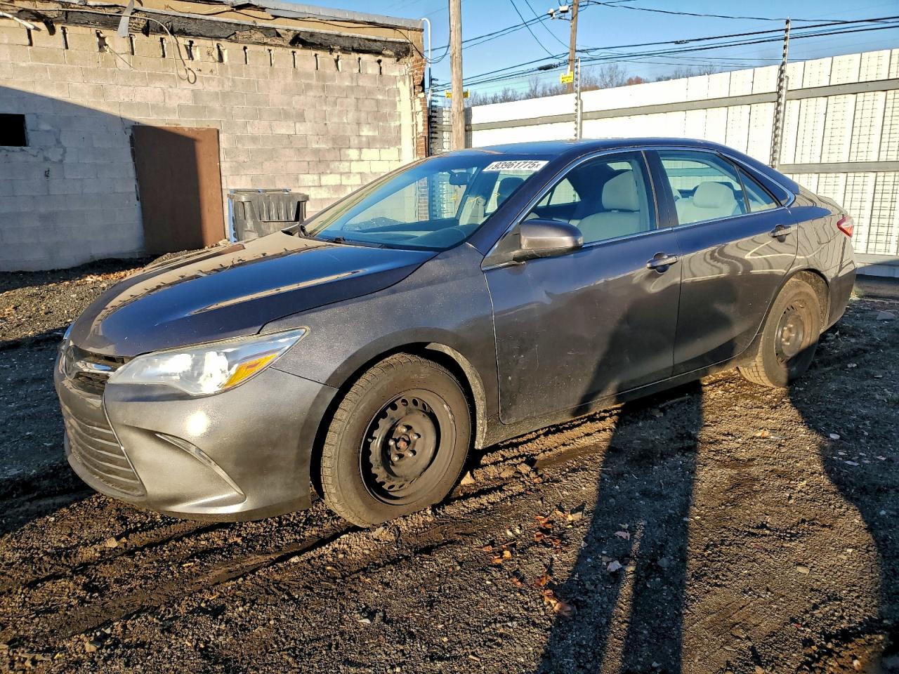 TOYOTA CAMRY LE