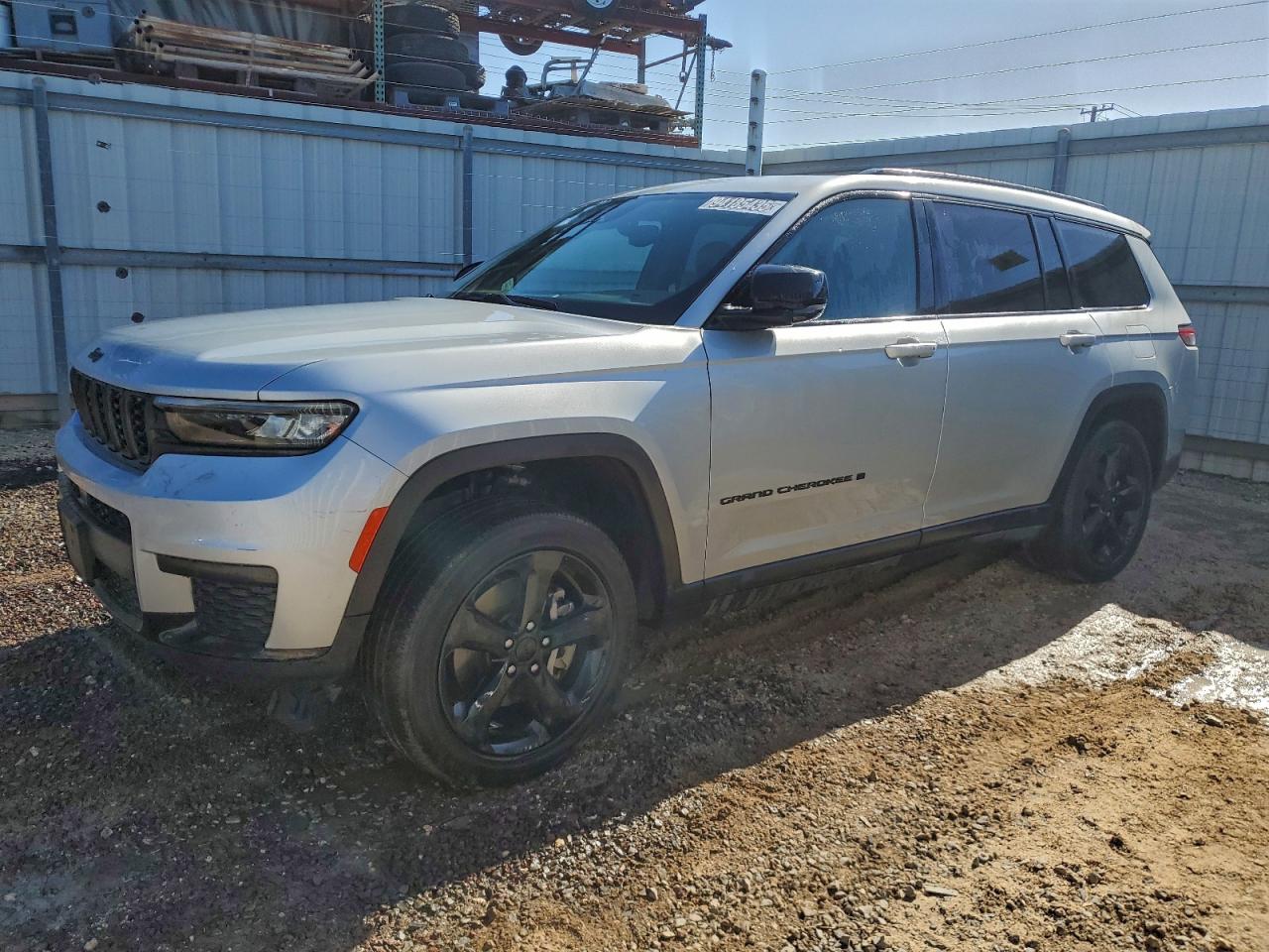 JEEP GRAND CHEROKEE L LAREDO