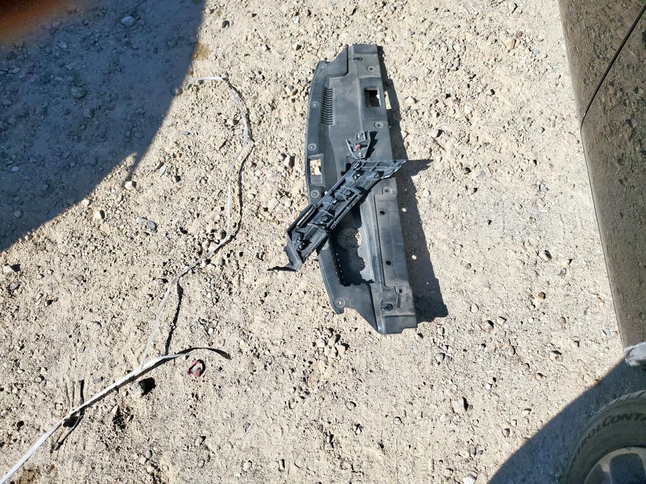 MITSUBISHI OUTLANDER SE