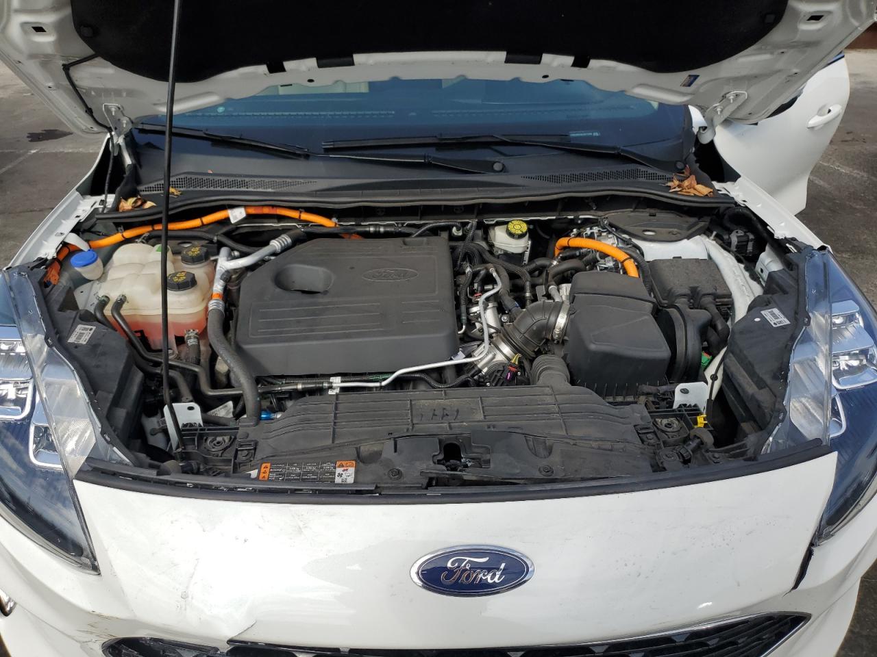 FORD ESCAPE TITANIUM