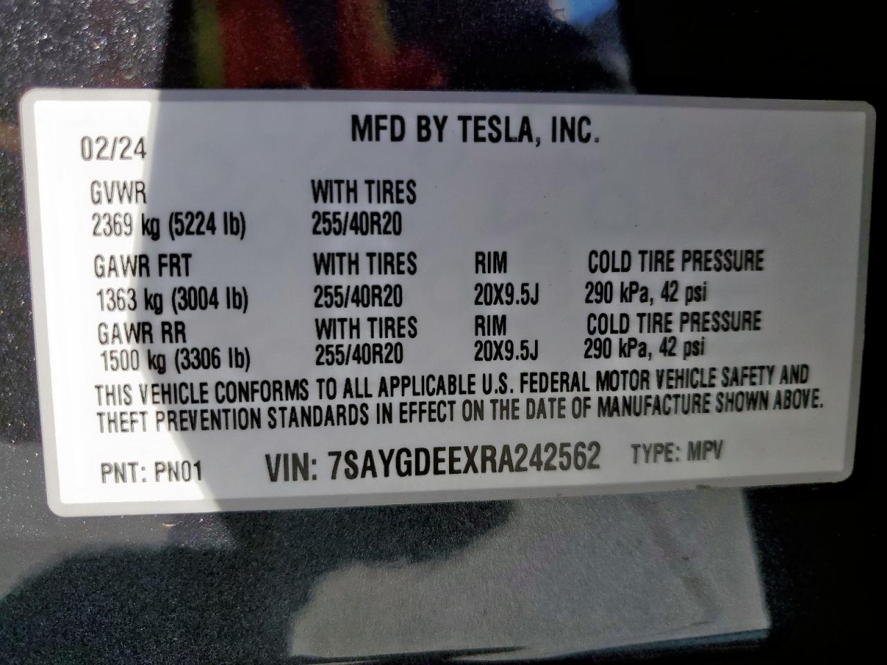 TESLA MODEL Y