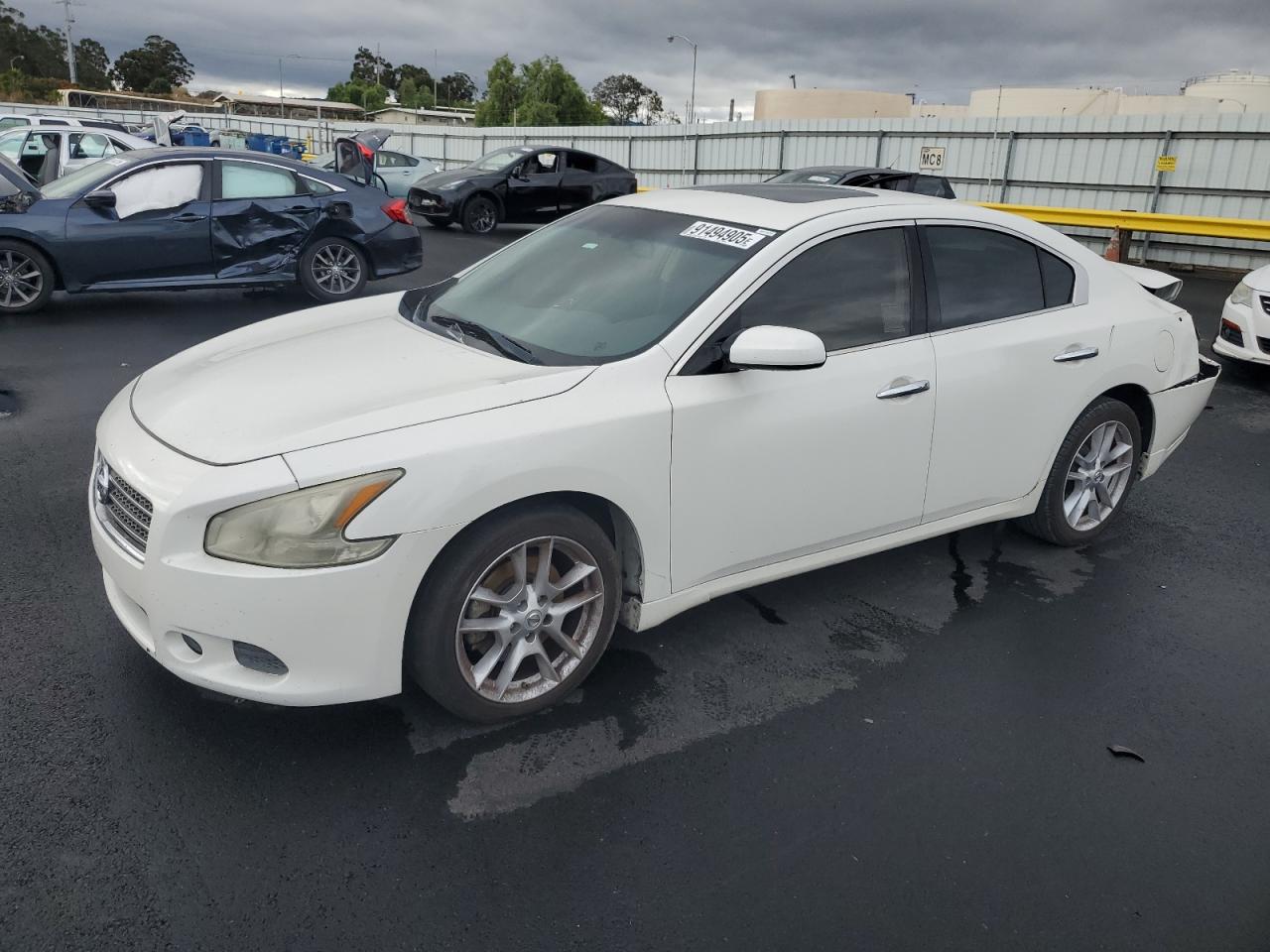 NISSAN MAXIMA S