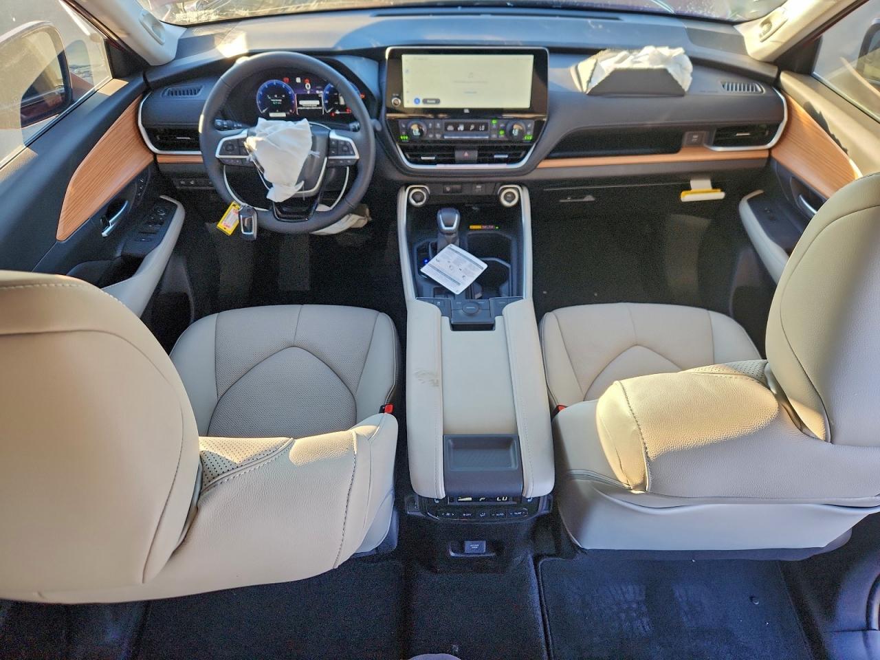 TOYOTA HIGHLANDER LE