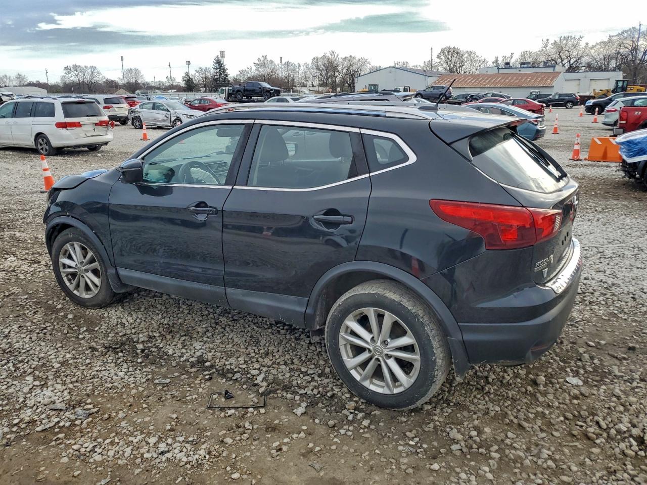 NISSAN ROGUE SPORT S