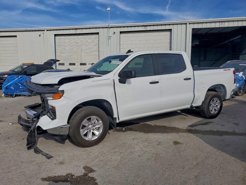 2025 CHEVROLET SILVERADO #3303657929