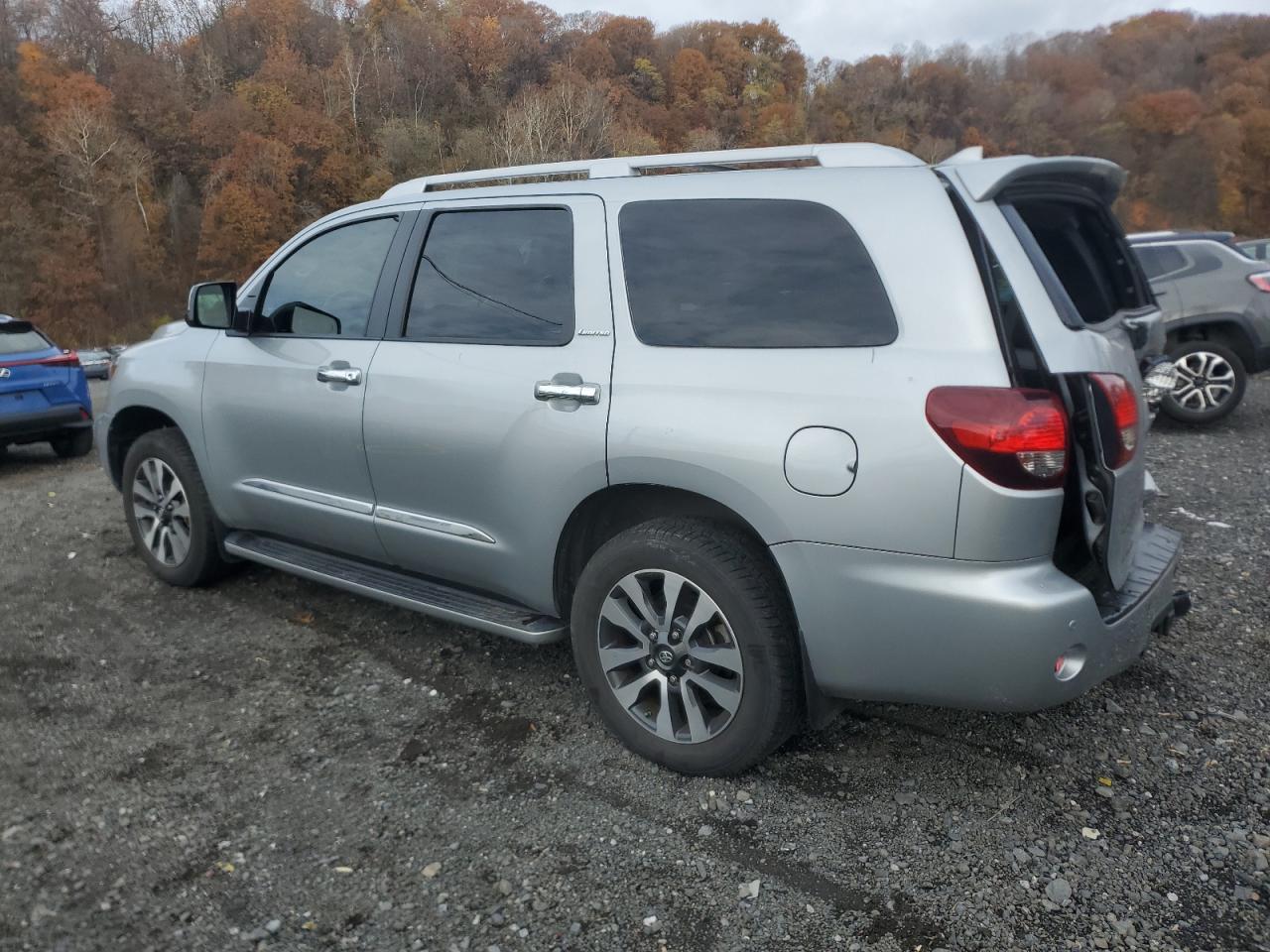 TOYOTA SEQUOIA LIMITED