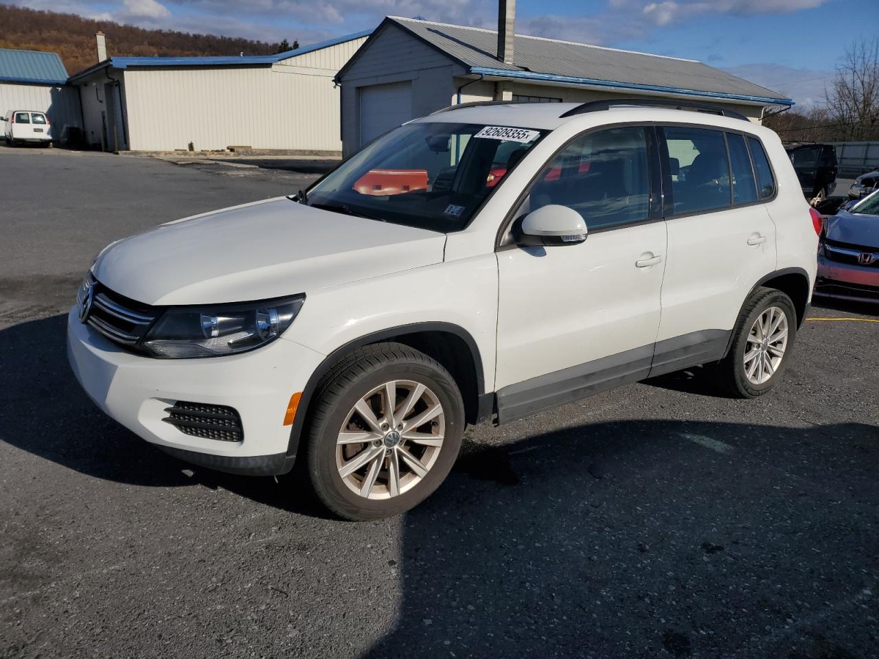 VOLKSWAGEN TIGUAN S