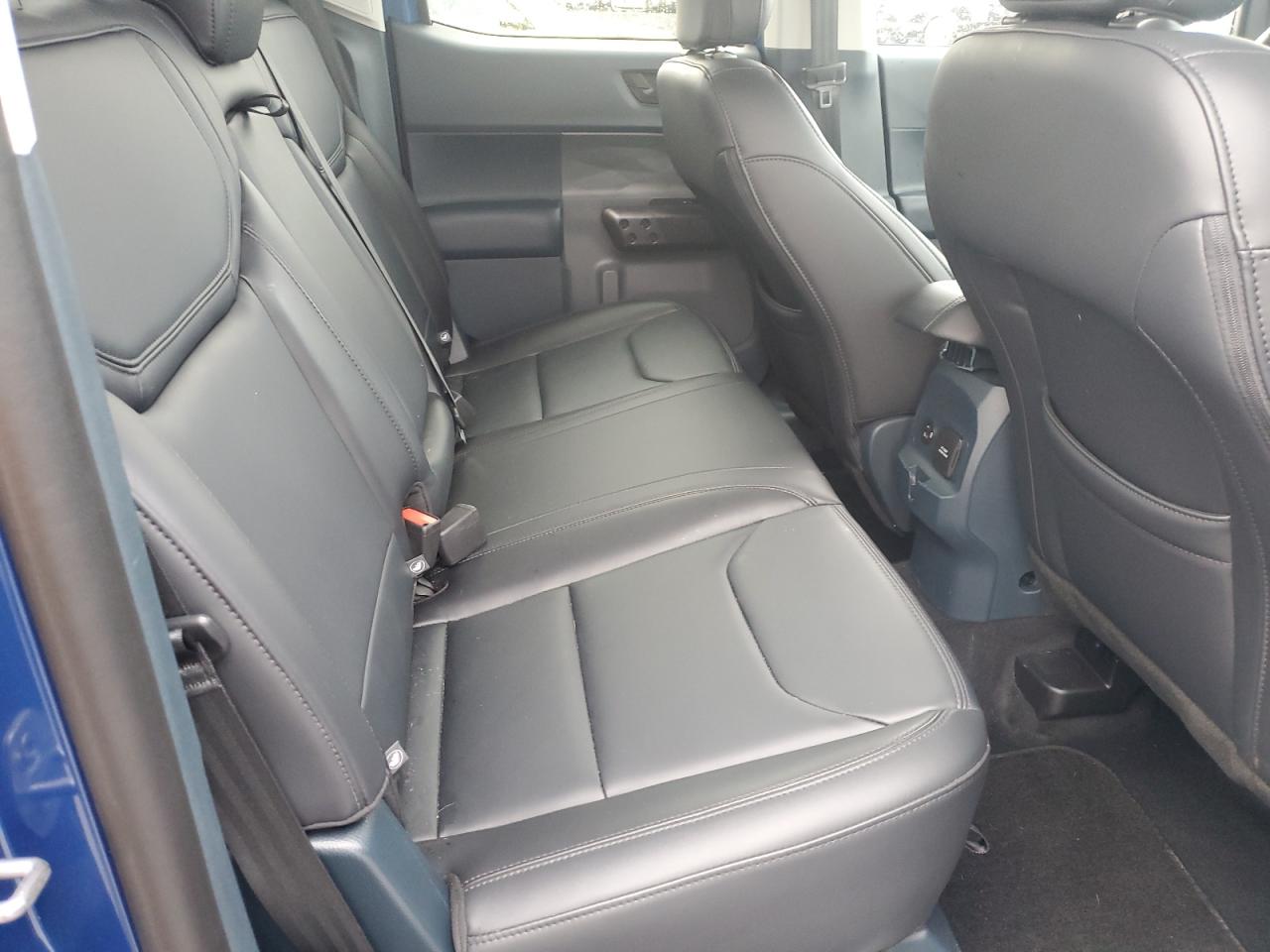 FORD MAVERICK LARIAT