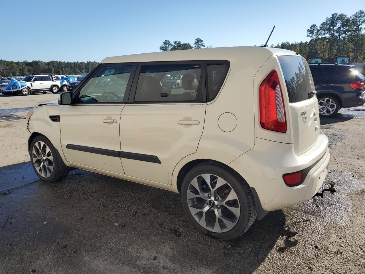 KIA SOUL +